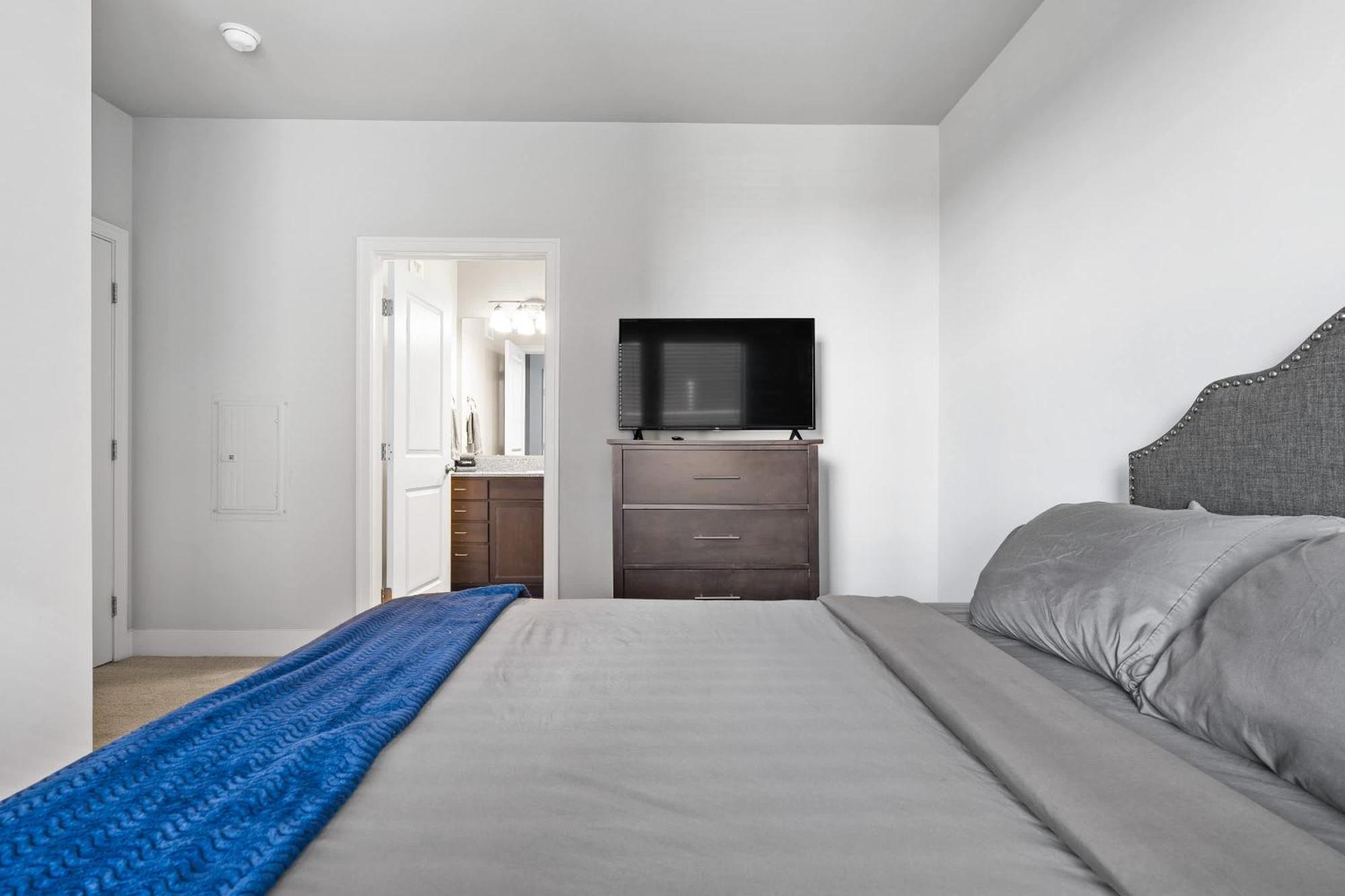 2br Balcony Gym & Pool Downtown At Cityway Appartement
